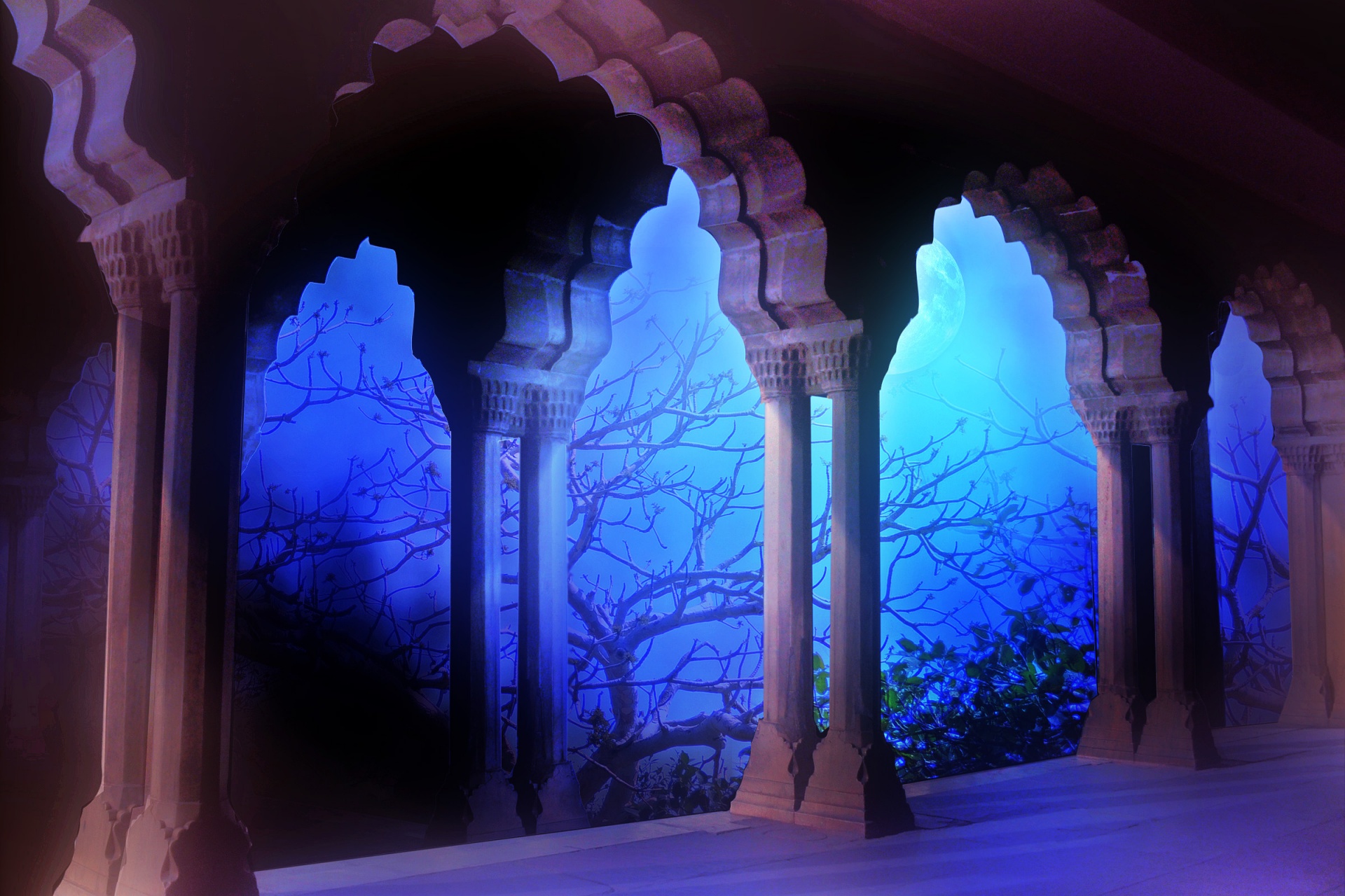 Темная арка. Арка дворец Султанов Night. Арка на балкон в Дворце ночью арабская ночь.