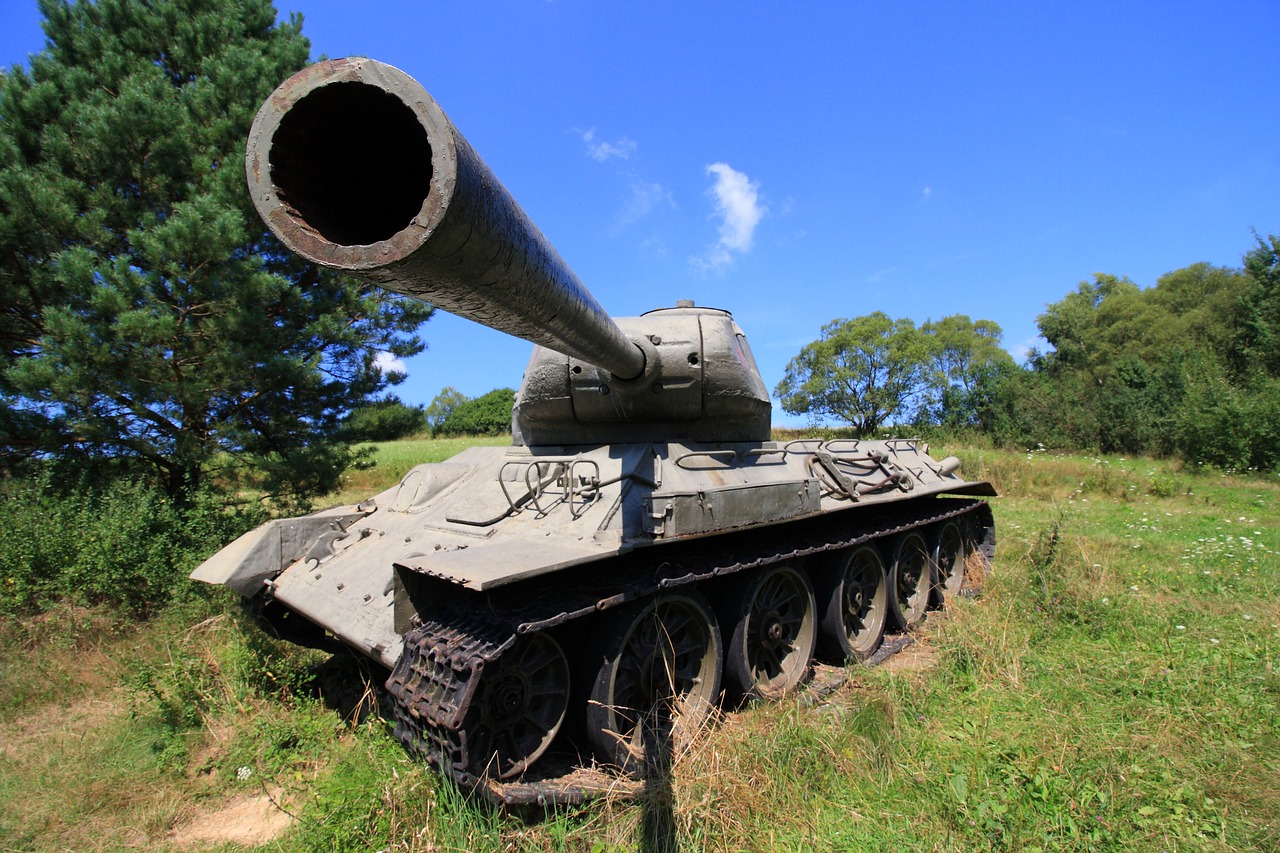 download-free-photo-of-tank-main-battle-tank-the-war-slovakia