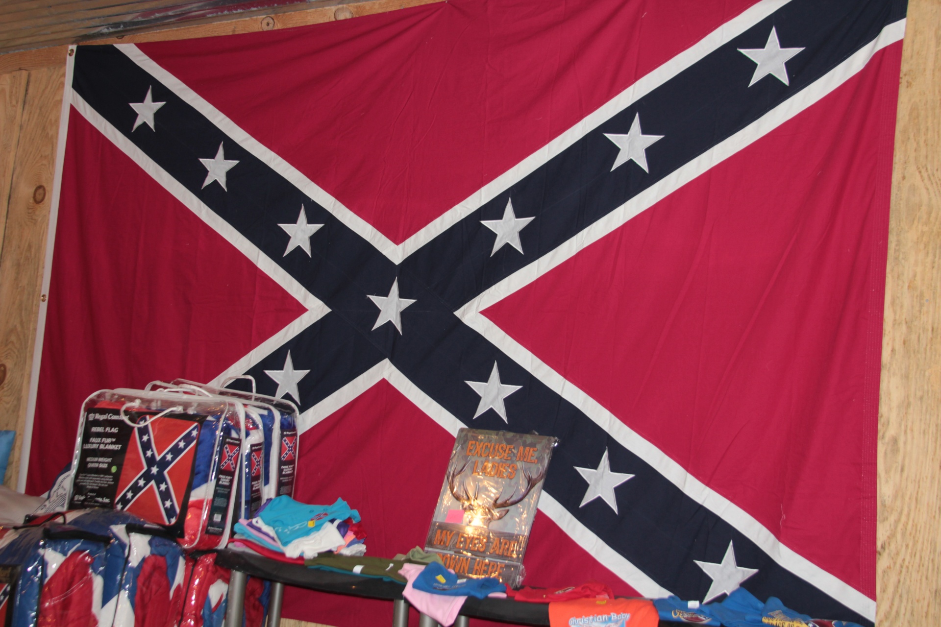 Download Confederate Battle Flag Free Photo.